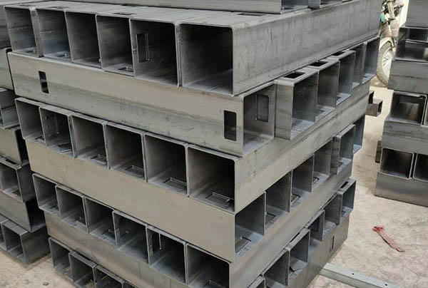 万荣大口径方管